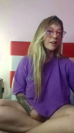 desireemilf webcam model stream image