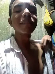 Reynold2608 webcam model stream image