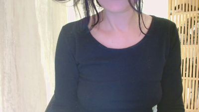 __nina webcam model stream image