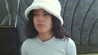 lia_bella1 webcam model stream image