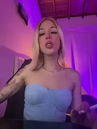 Courtney_gonet webcam model stream image