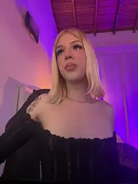 Courtney_gonet webcam model stream image