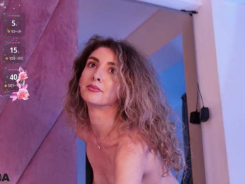 IvyCruz webcam model stream image