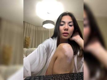 M0nikaa webcam model stream image