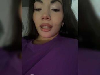 M0nikaa webcam model stream image