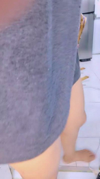 Karotorrezz webcam model stream image