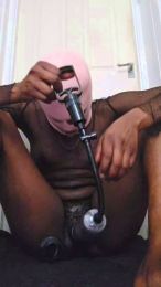 cumgawwd webcam model stream image