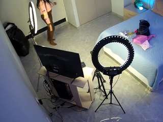 voyeurcam-casa-salsa-bedroom-12 webcam model stream image