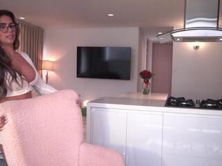 Valentina Jones webcam model stream image