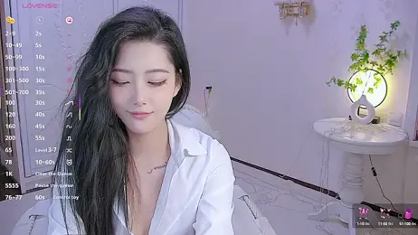LuckyStarYou webcam model stream image