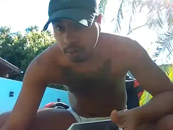 JUNINHOLEKEJR webcam model stream image