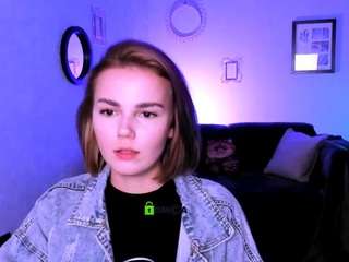kiana-vin webcam model stream image