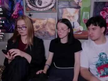 _adrenalinee_ webcam model stream image