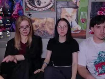 _adrenalinee_ webcam model stream image