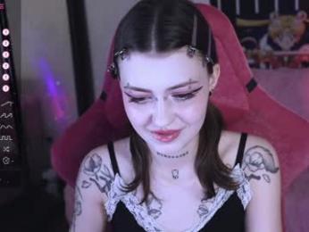 prettybones webcam model stream image