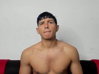 Yei Sant webcam model stream image
