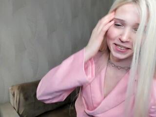 Tayna Bliler webcam model stream image