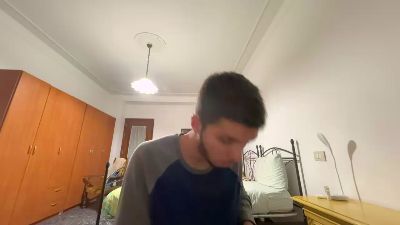 TomksHawks webcam model stream image