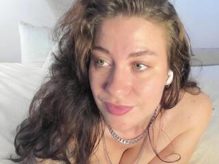 Paola Sweetie webcam model stream image