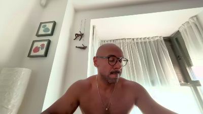 Mad45_ webcam model stream image