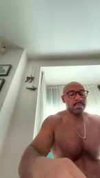 Mad45_ webcam model stream image