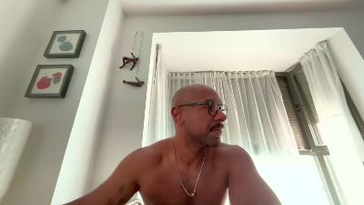 Mad45_ webcam model stream image