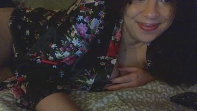 Lotuzpetals webcam model stream image