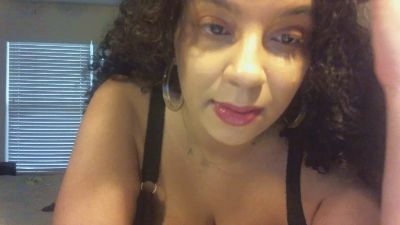 Lotuzpetals webcam model stream image