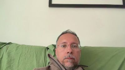 poltito webcam model stream image