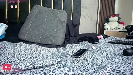 Abril_Luv webcam stripchat model stream image