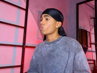 Alan Cutee webcam model stream image