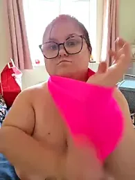 BrattyPrincess-x webcam model stream image