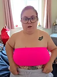 BrattyPrincess-x webcam model stream image