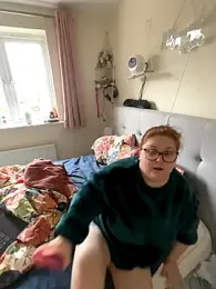 BrattyPrincess-x webcam model stream image