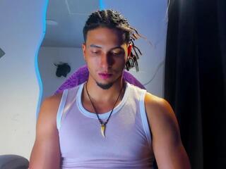 Kris Khalifa webcam model stream image
