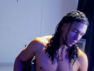 Kris Khalifa webcam model stream image