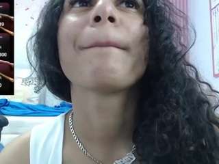 lupita21-s webcam model stream image