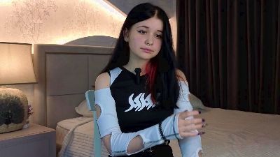 LiliLovette webcam model stream image