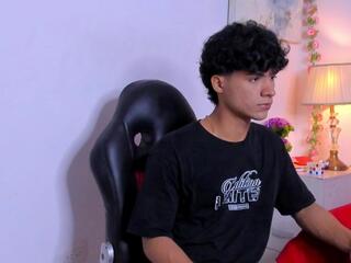 Daniel Deluxe webcam model stream image