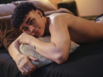 KaiiBossman webcam model stream image