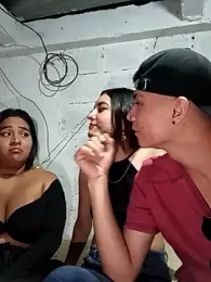 petitejulis webcam model stream image