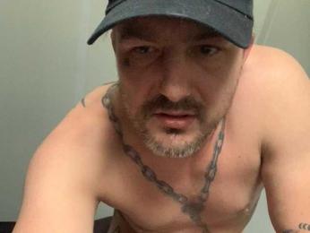 Youngstud37 webcam model stream image