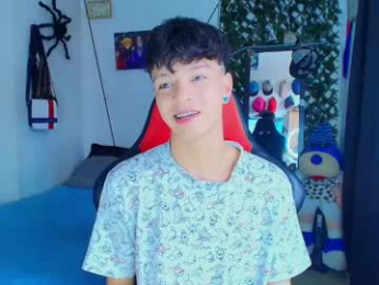 twink_sebas_ webcam model stream image