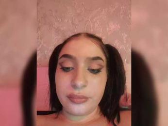 22Alaska22 webcam model stream image