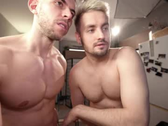 muscularfriend webcam model stream image