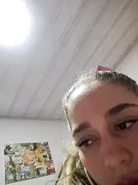 LaurenWelly_ webcam stripchat model stream image
