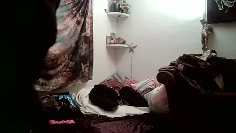 SilverandFox webcam model stream image