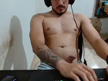 Leonino231 webcam model stream image