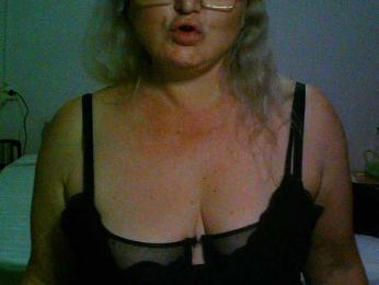 BLONDJob webcam model stream image