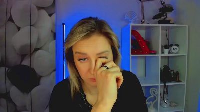 AlisaCam24 webcam model stream image